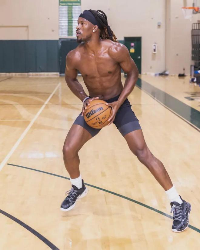 互相鼓励的 互相鼓励的